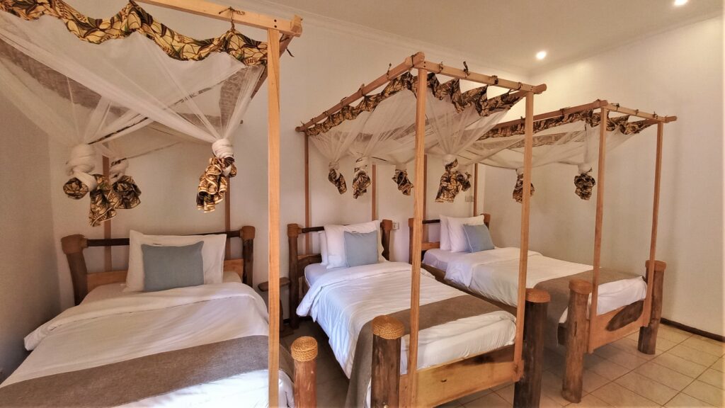 Chanya Lodge